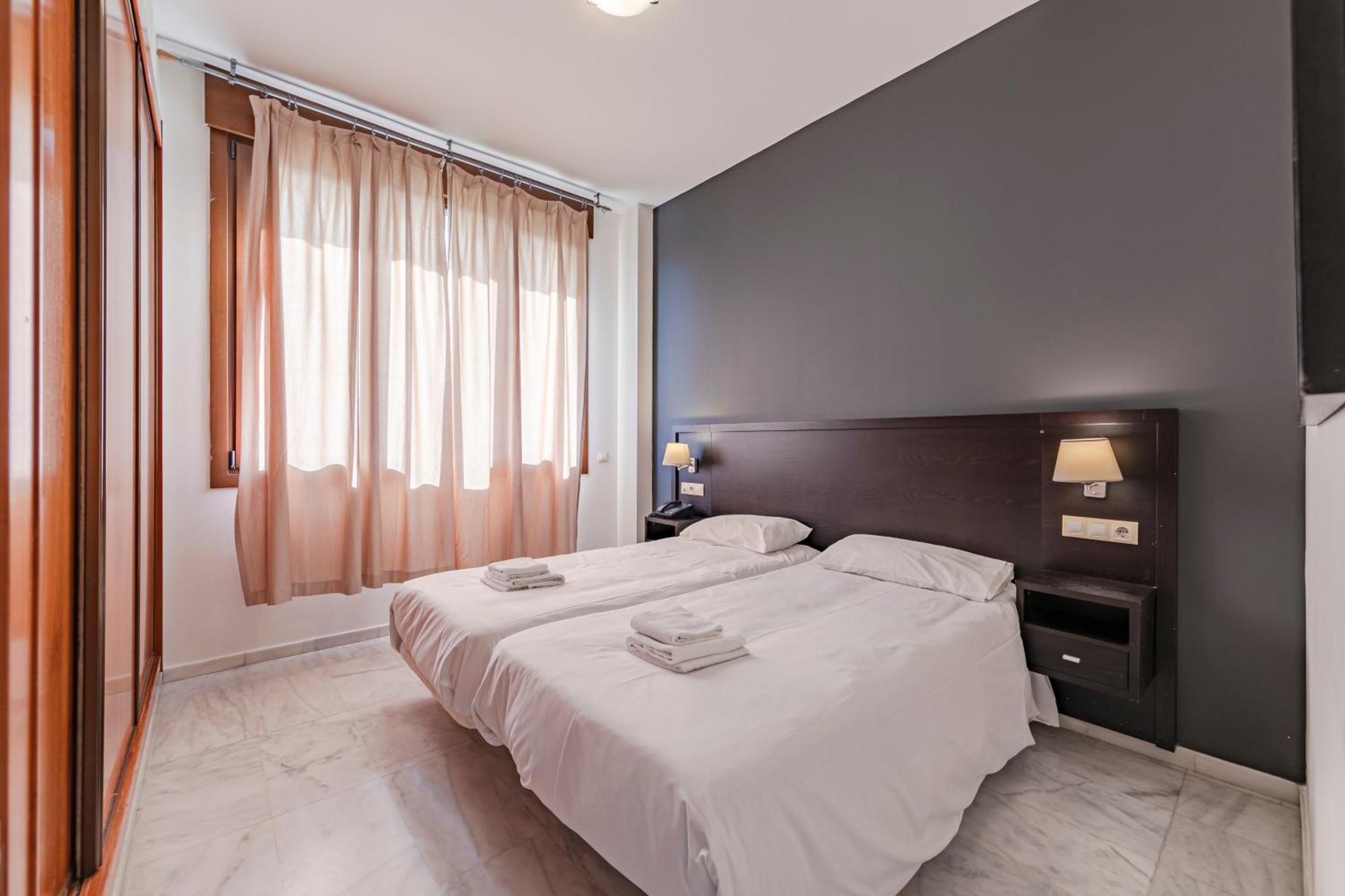 Sevillahome-apartamento Complejo Piscina Parking Apartment *